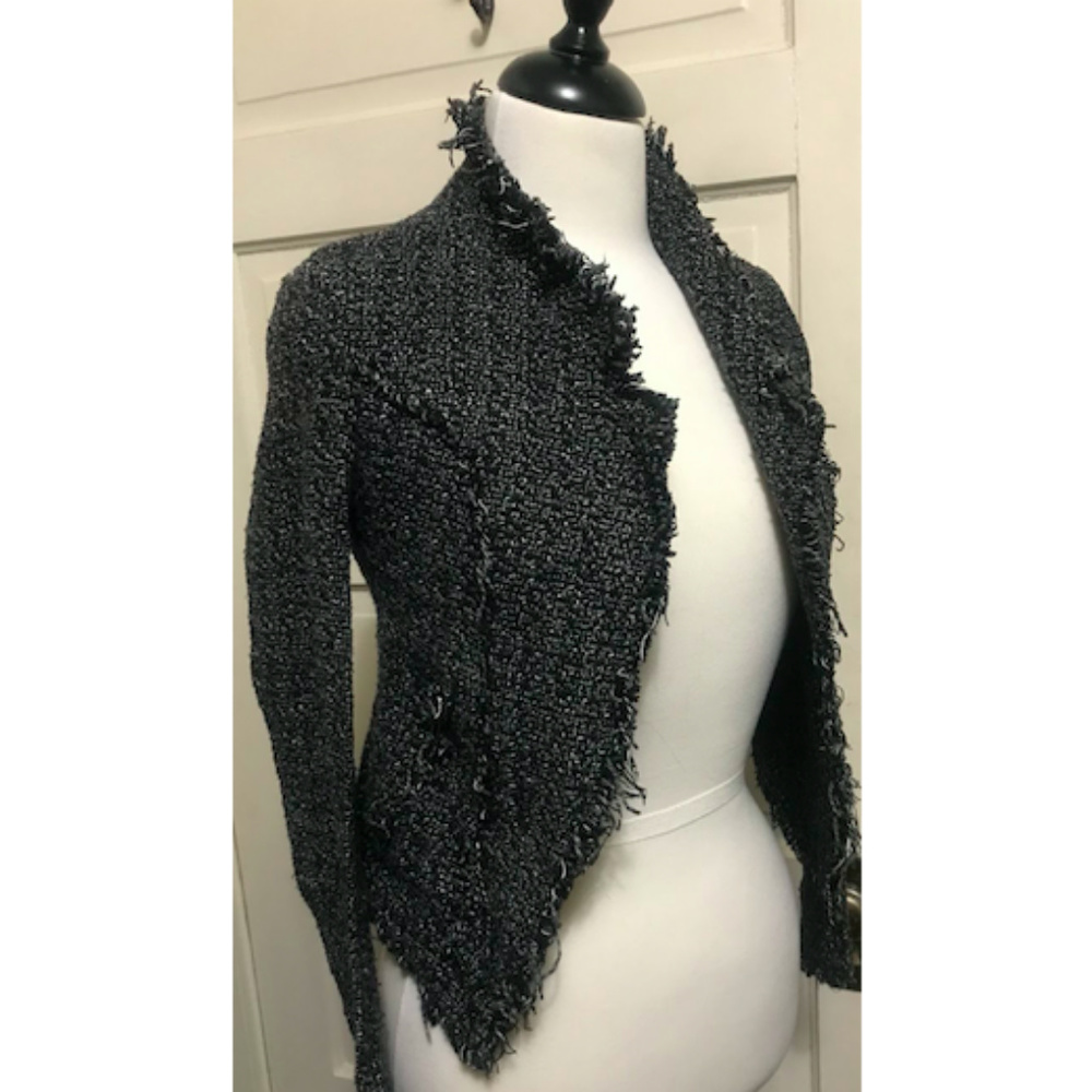 🛑TEMPORARY HOLD🛑 NWOT Classy Fringe Tweed Sweater/Bolero